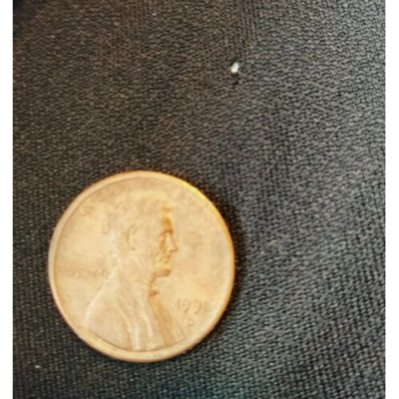 running shorts - Picture 2 of 10